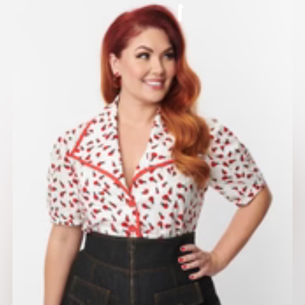 Smak parlour white and ladybug print button down crop top blouse